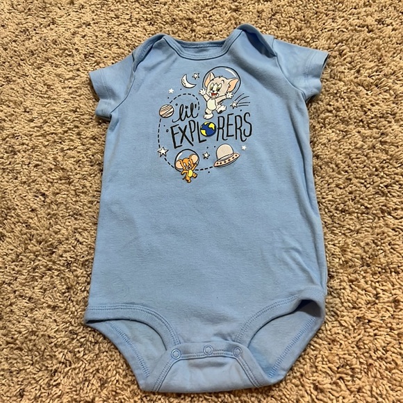 BNWOT BoxLunch Exclusive super soft Tom & Jerry graphic bodysuit size 18M - Picture 2 of 4